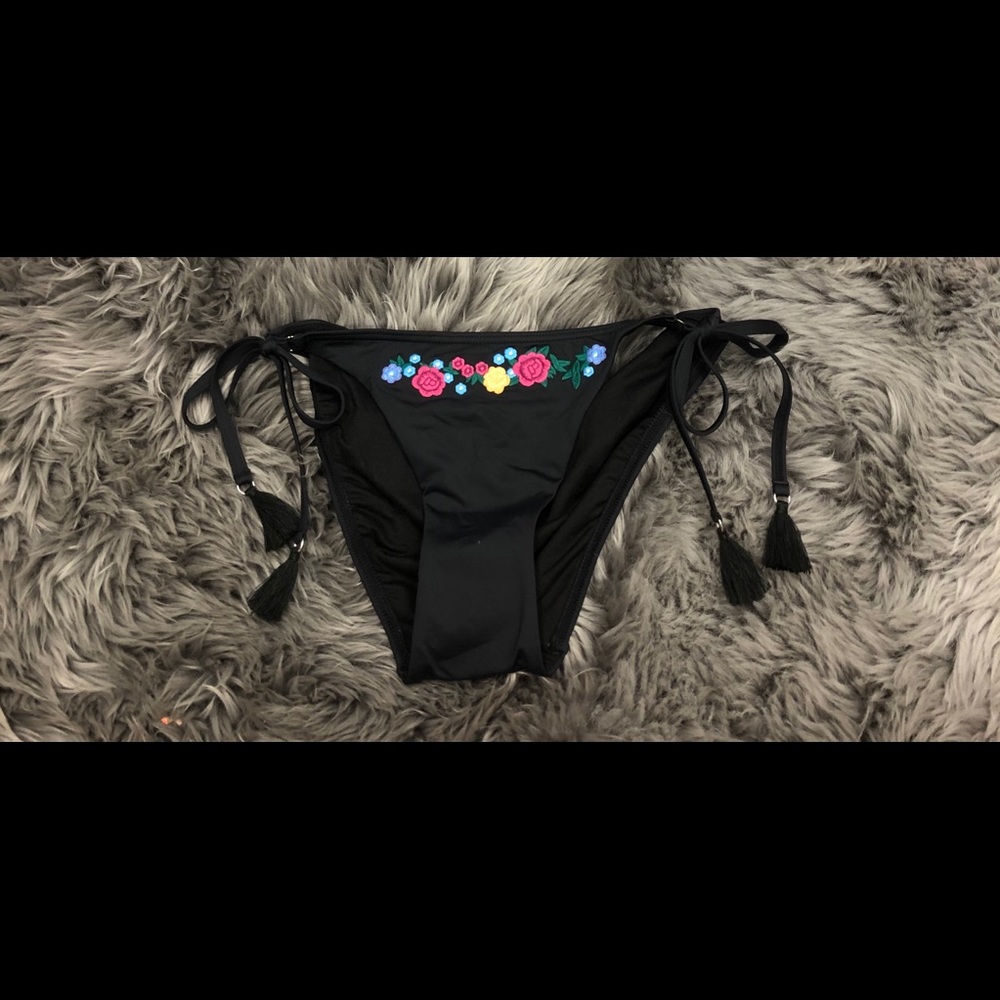 SunSeeker | Flower Stitched | Bikini Bottom